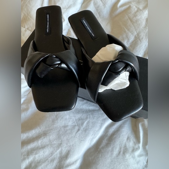 FRENCH CONNECTION
Women's Driver Flat Sandals - Picture 2 of 6